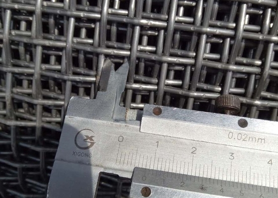 Średnica 4,0 mm pleciona siatka karbowana ze stali nierdzewnej o szerokości 1,22 m